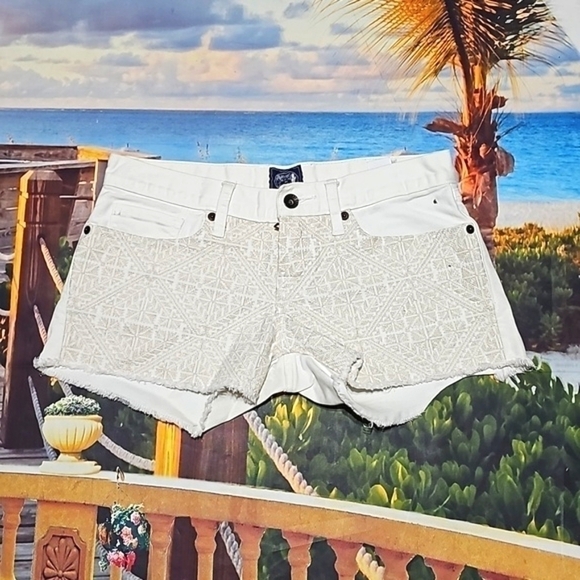Lucky Brand Boho Aztec Shorts Size 00/24 - Picture 1 of 5